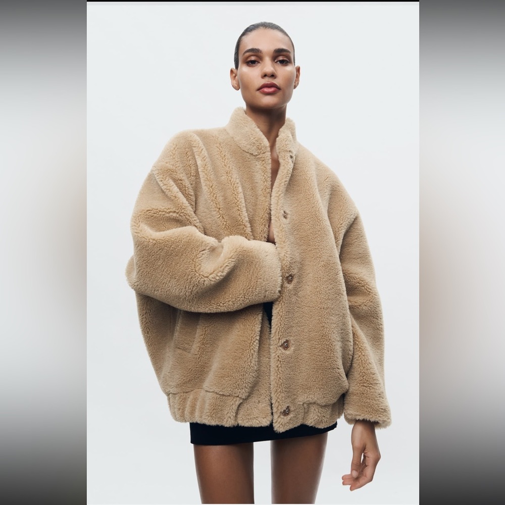ZARA FAUX SHEARLING BOMBER ZW COLLECTION SIZE M/L - SOLD OUT ONLINE!